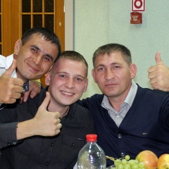 Евгений Петров