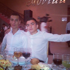 Yasar Elekberli, Баку