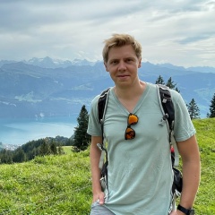 Aleksandr Cicenkov, Manchester