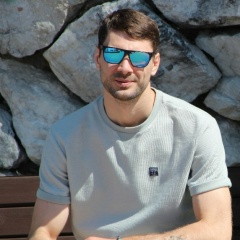 Дмитрий Захаров