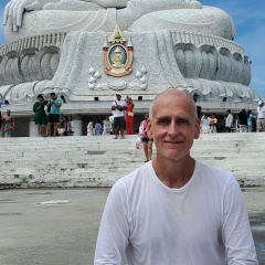 Владимир Шкуратов, Санкт-Петербург