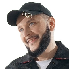 Денис Разумный, Москва