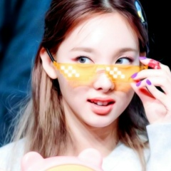 Alessia Covey, 02.04