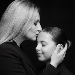 Анна Попова