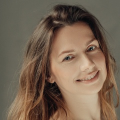 Елена Елена