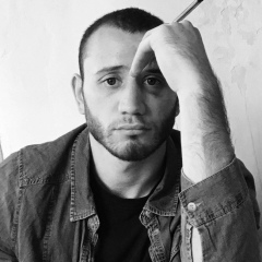 Александр Домущу, Единец