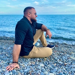 Альберт Гусейнов