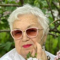 Лидия Цховребова, Москва