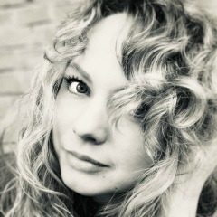 Натик Антонова, 15.04.1983, Санкт-Петербург