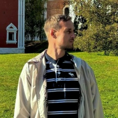 Максим Тарасов