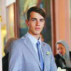 Тема Ангудович, Санкт-Петербург