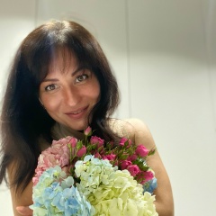 Олька Максимовцева, Москва