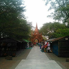 ေႏြဦး ကဗ်ာ