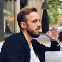 Роман Бурцев, 08.11.1989, Москва