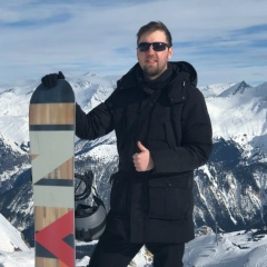 Евгений Петров, Москва