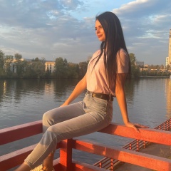 Кристина Бисениеце, Королёв