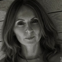 Эви Скрынник, 04.05, Москва