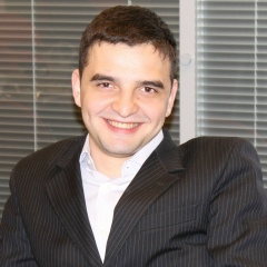 Андрей Колесников