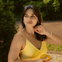 Ляна Ускова, Владимир