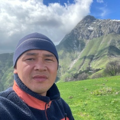 Улан Тохтахунов, Москва