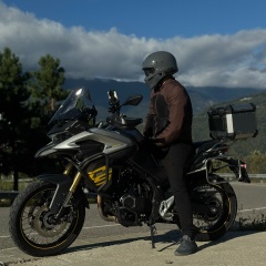 Джонни Джон