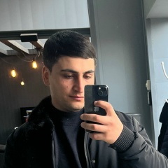 Наири Пиначян, Ереван