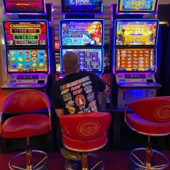 Максим Демощенко