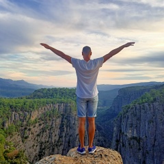 Артем Глазачев, 24.10, Санкт-Петербург