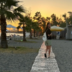 Оля Ладик, Санкт-Петербург