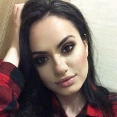 Анна Ламина