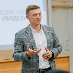 Игорь Диннер, Омск