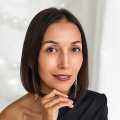 Алия Базарнова, Санкт-Петербург