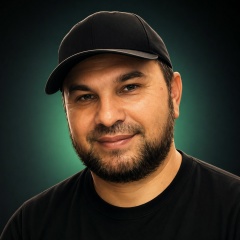 Эркин Холматов