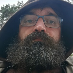 Александр Комаров