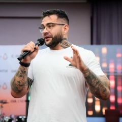 Антон Епихин, Москва