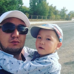 Асхат Ахан, Алматы
