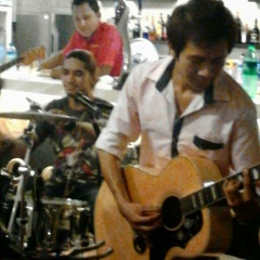 စိုင္း ကိုကို