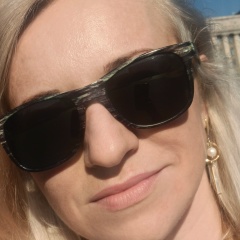 Надежда Корнякова, Санкт-Петербург