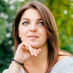Оля Симонова