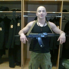 Адам Гандаров