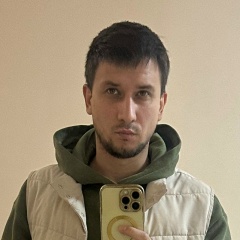 Денис Петров
