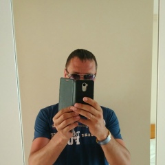 Владислав Думиникэ, Томск