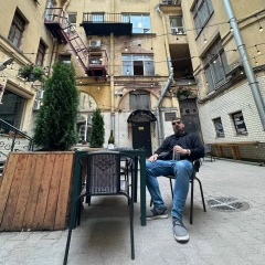 Владимир Аникеев, Москва