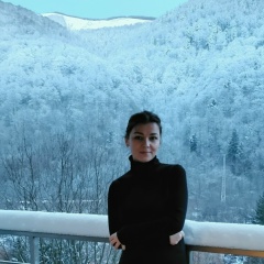Efrosinia Cb, Bucureşti