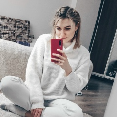 Юлия Савицкая, 30.04.1996, Москва