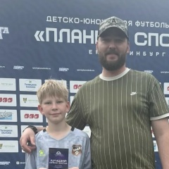 Виталий Манин