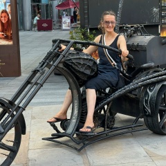 Ирина Бэйлли, 25.12, London