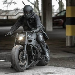 Петр Иванов, 12.08, Алматы