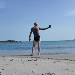 Антонио-Сальери Сантуцци, 06.11