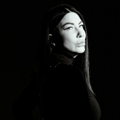 Юля Неонегина